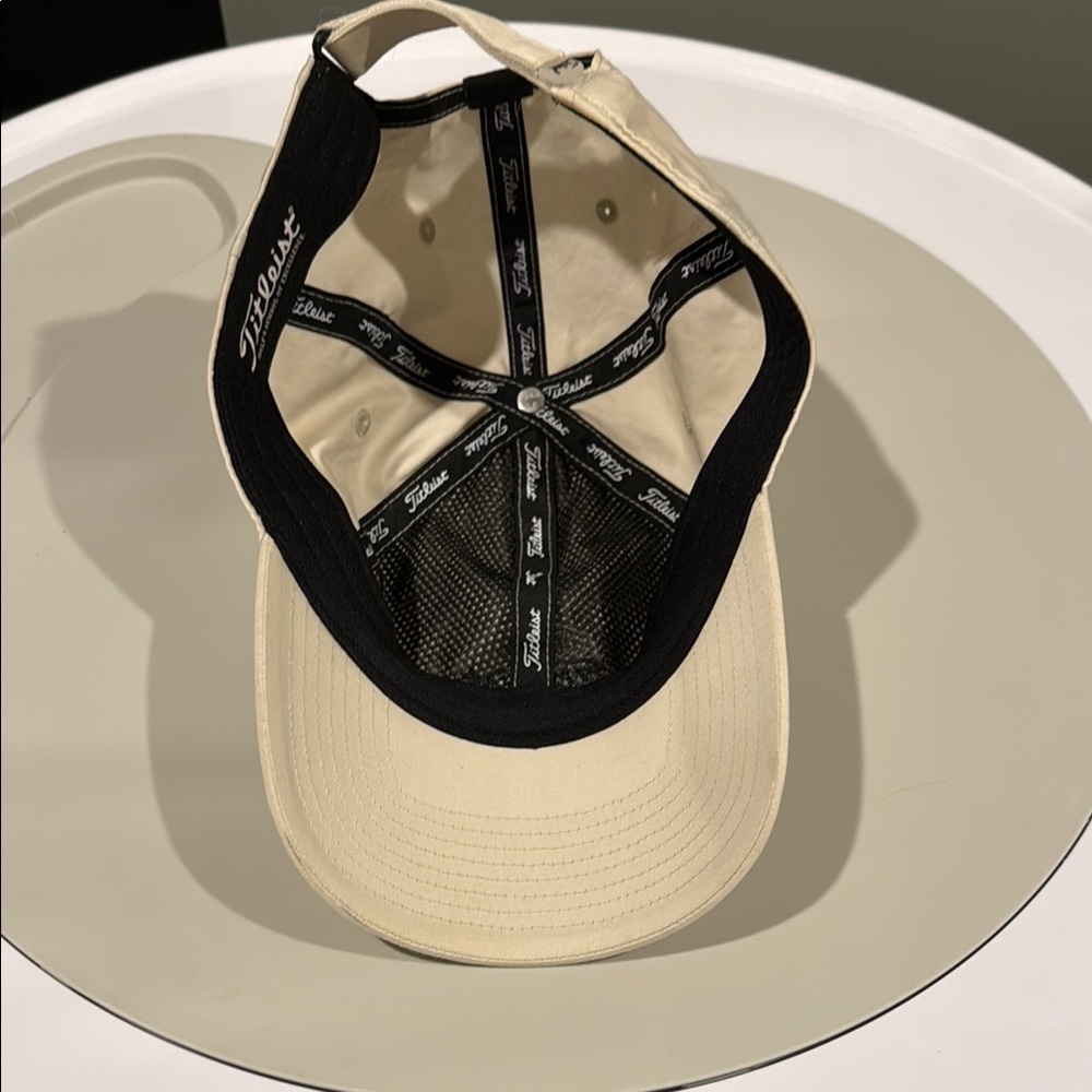 Titleist Tan Baseball Cap - Picture 3 of 3